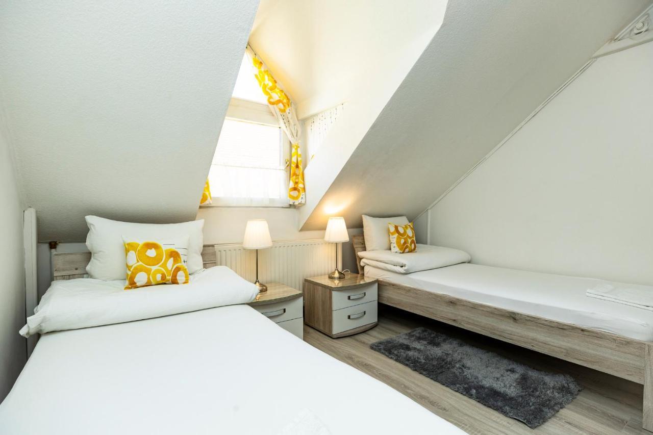 Dobo Vendeghaz Hotel เอ็กเกอร์ ภายนอก รูปภาพ